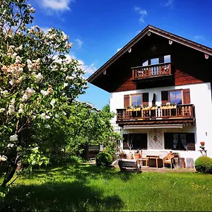 Bed & Breakfast Gaestehaus Neu Am Passionstheater